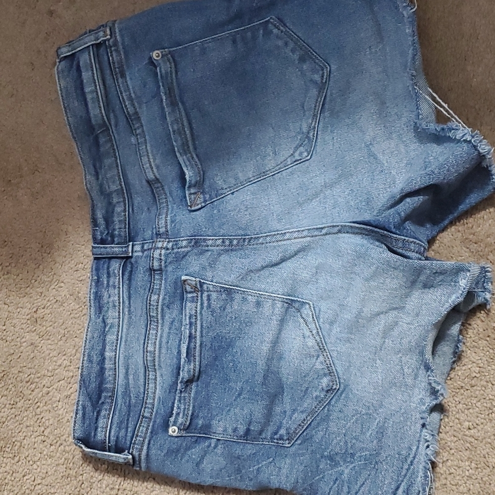 Juniors Kensie jean shorts size 8/29